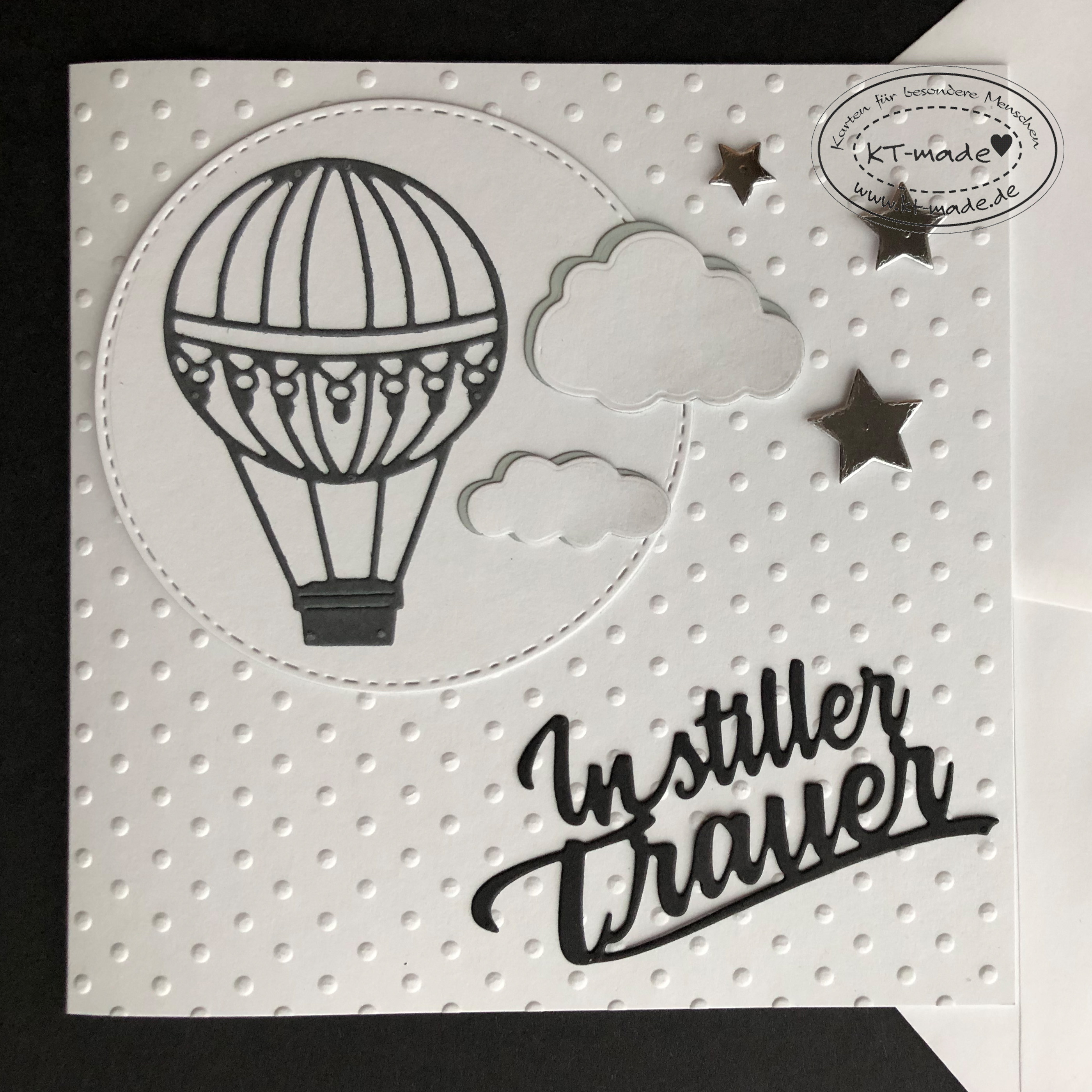 Trauerkarte mit Heißluftballon