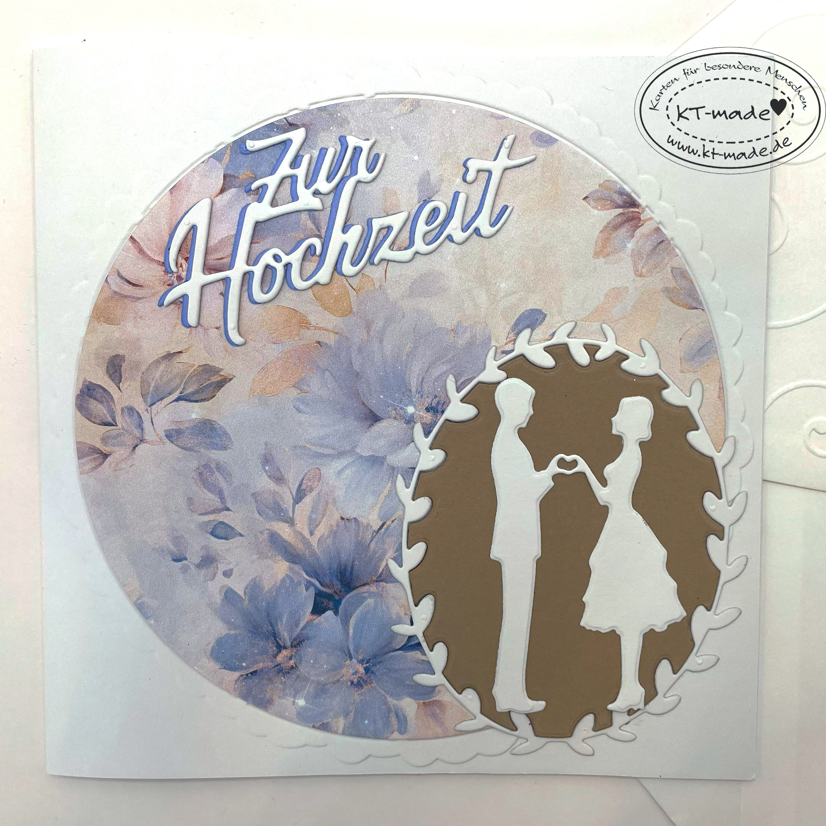 Hochzeitskarte Brautpaar in lila und weiß